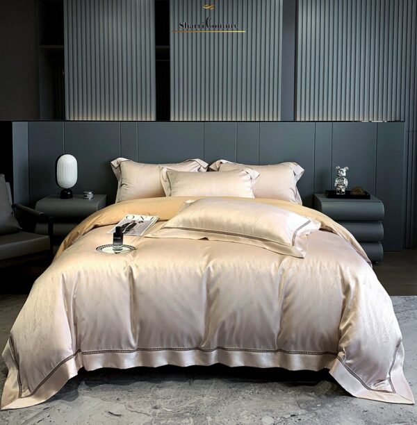 S. C. - 1060 - Cream Metallic Color - 100% Jacquard Cotton