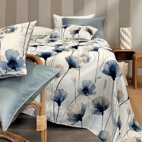 Tulip Double Bed Sheet Set and Bedspread: Italian Luxury Inspired by Summer Elegance